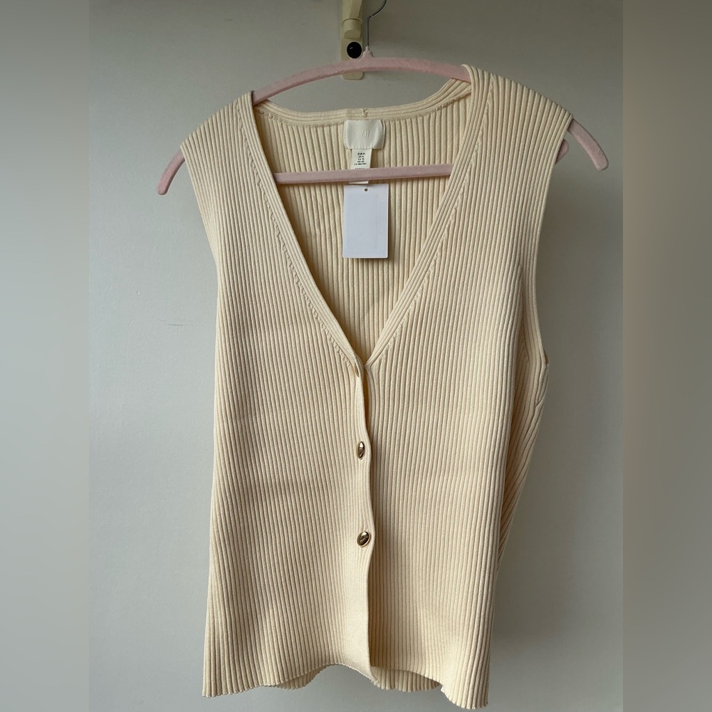 H&M Beige Ribbed Knit Top - Picture 2 of 7